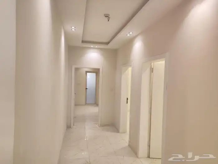 شقة للايجار بمدخلين في الفردوس 7