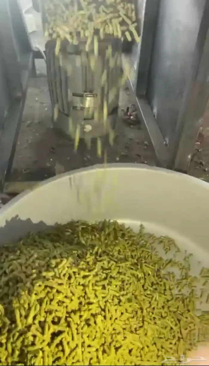 مكبس انتاجه في الساعه 300 كيلو السعر 5200 0