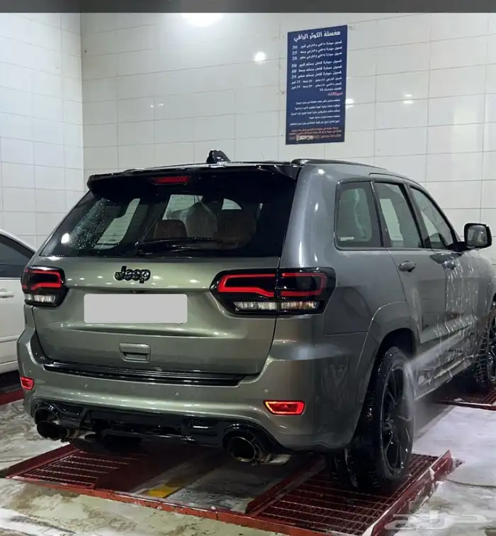 جيب قراند شيروكي srt 6.4 4