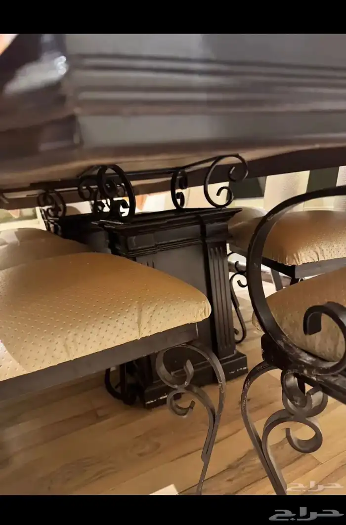 طاولة طعام كبيرة 2