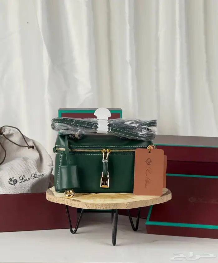 شنط تقليد ماركه هاي كواليتي والماستر بالحبه والجمله 61