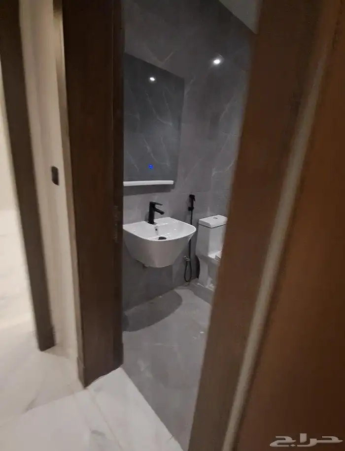 شقة فاخرة للبيع في الواحة جدة 9
