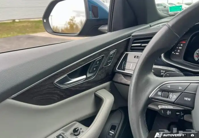 سيارة اودي كيو ثمانية AUDI Q8 55 Technic Quattro موديل 2022 13