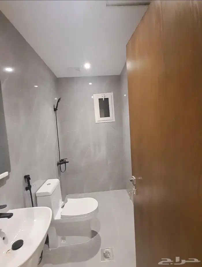 شقة فاخرة للبيع في الواحة جدة 3