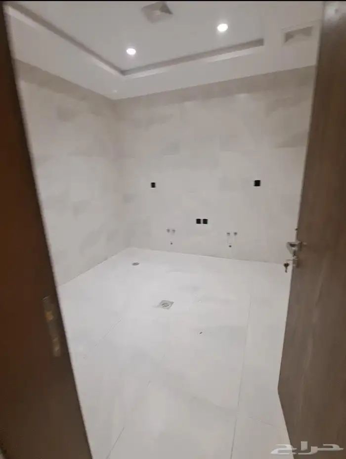 شقة فاخرة للبيع في الواحة جدة 4