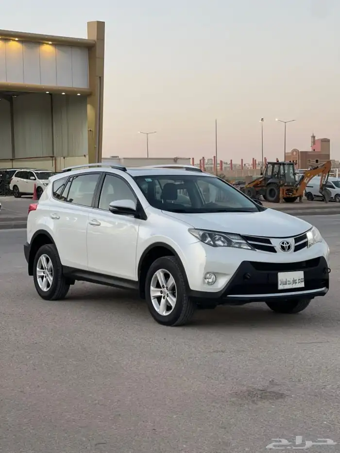 تويوتا رافور 4