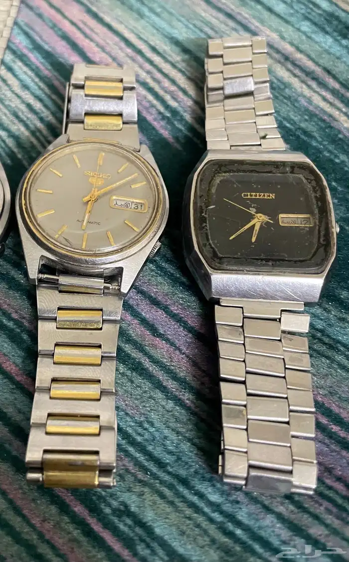 ساعات قديمه ب90 ريال 0