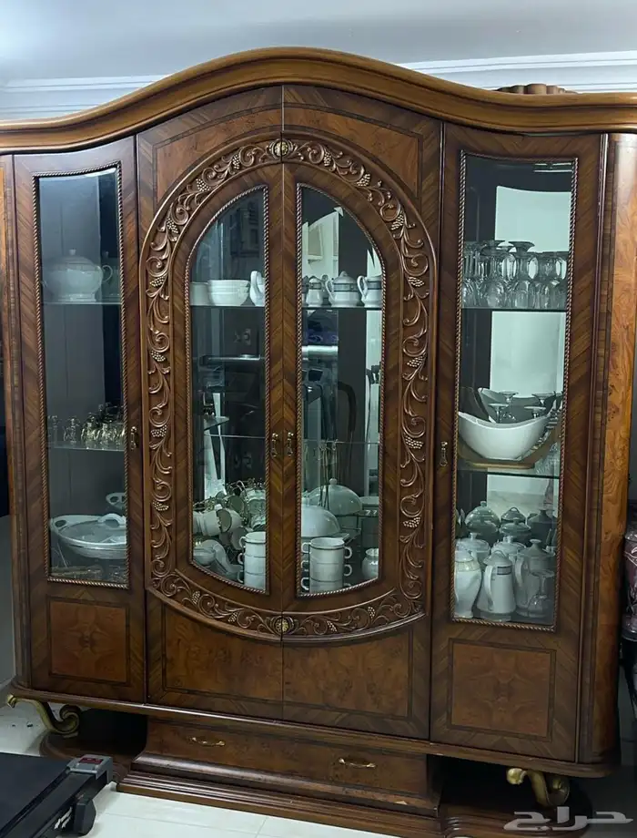 طاوله طعام مع دولاب صحون 3