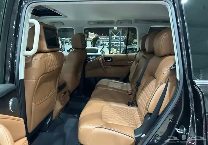 انفنيتيQX80 موديل 2018 فل كامل نضيف جدا 23