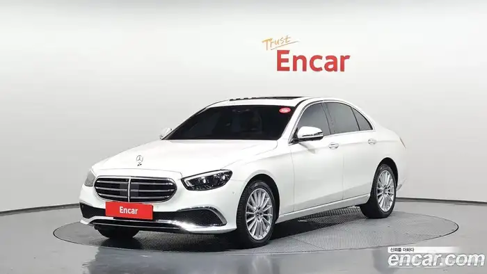 مرسيدس بينز E250 E-Class Exclusive 2023 0