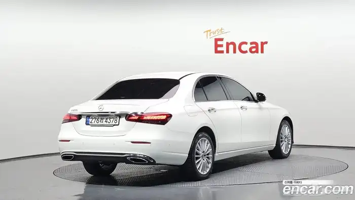 مرسيدس بينز E250 E-Class Exclusive 2023 1