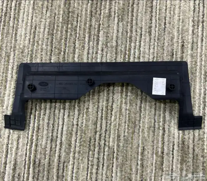 للبيع شاشة ديفندر صغيرة شبه جديده 8