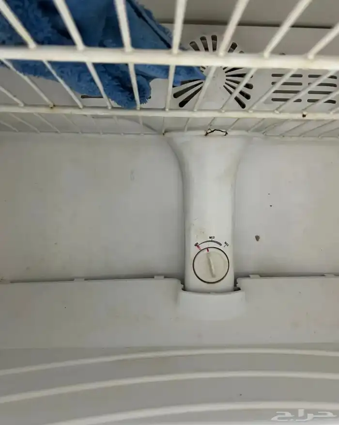 ثلاجة كبيرة للبيع مستعجل و يوجد توصيل   بسعر رمزي 2