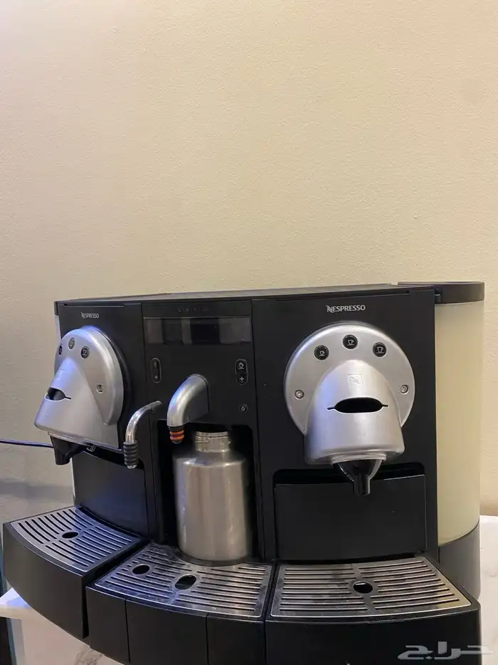 مكينه قهوه للبيع التواصل واتساب فقط على السوم 0