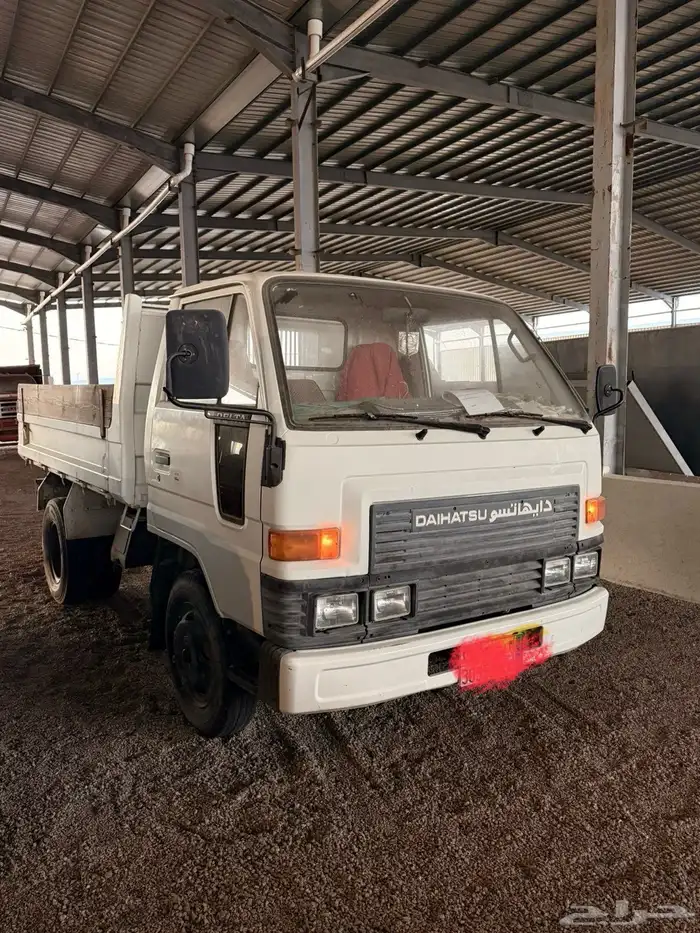 دايهاتسو قلاب 3طن مديل 90 ممشى 64الف واكاله من الصدام ا 0