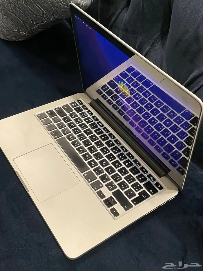 ماك بوك برو سنه2015حجم الشاشه13المميزات منفذينThunderbolt2 1