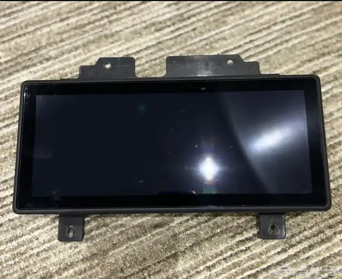 للبيع شاشة ديفندر صغيرة شبه جديده 0