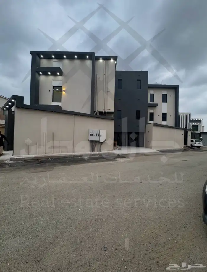 للبيع روف تمليك بتصميم فاخر في محافظة صبيا 0