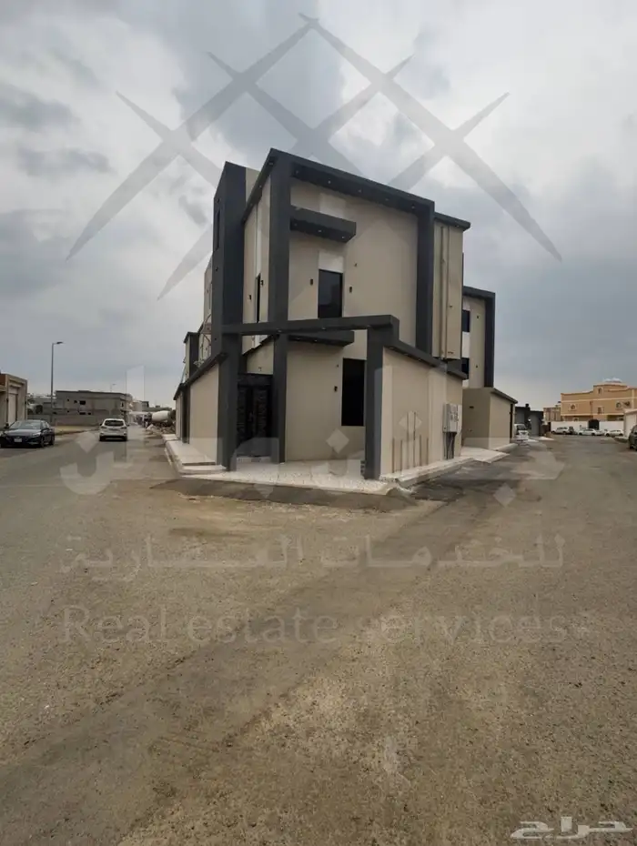 للبيع روف تمليك بتصميم فاخر في محافظة صبيا 1