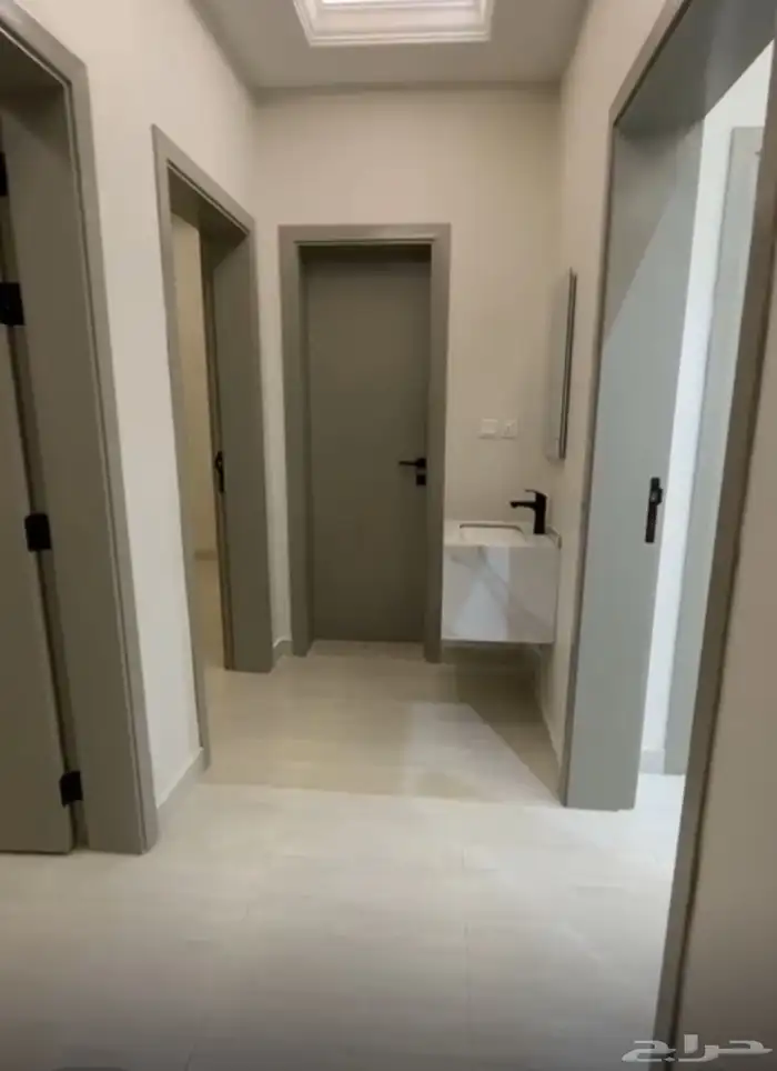 عمارة جديده للبيع في حي الفضيلة 5