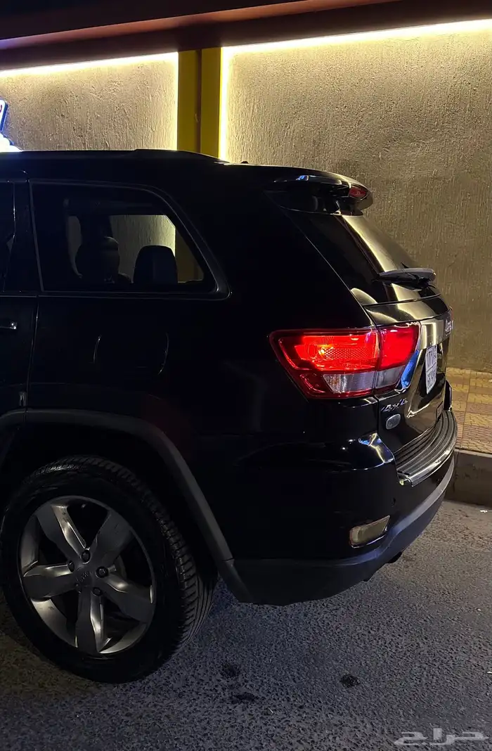 جيب جراند شيروكي موديل 2013 نظيف Jeep 7