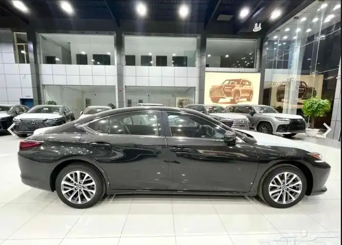 لكزس ES موديل 2025 جميع الالوان والفئات كاش واقساط 14