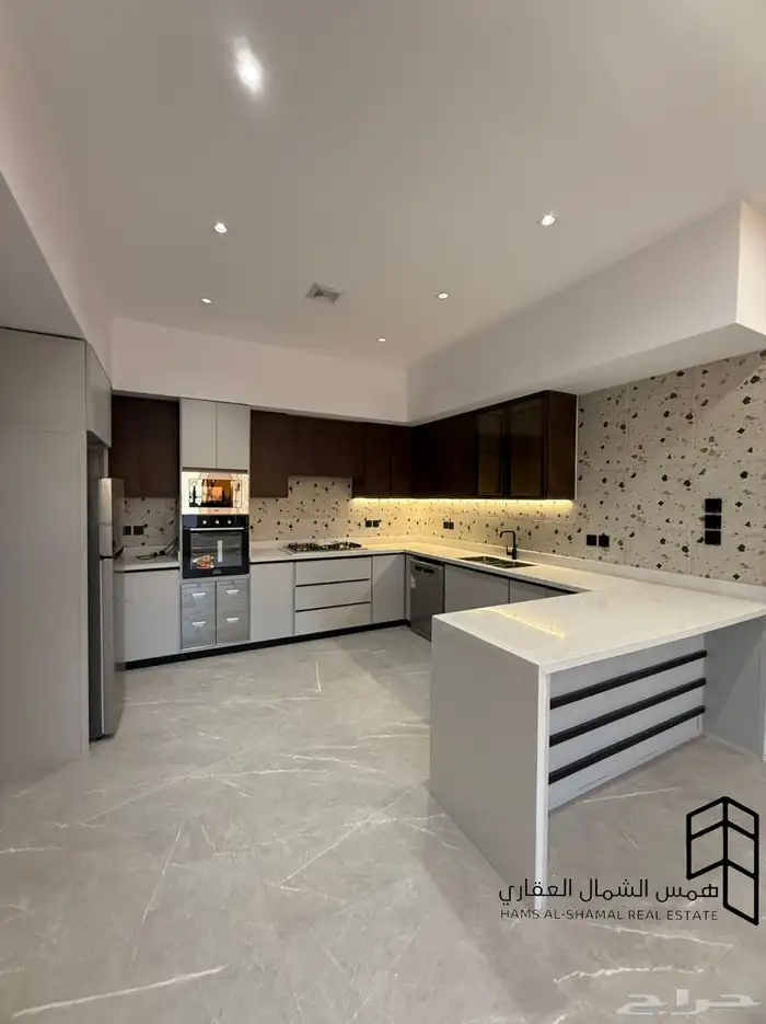 للبيع فيلا روف علوي حي الاخضر بمدخل خاص 4