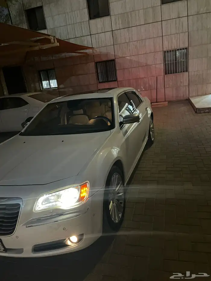 كرايسلر اكزاكتيف 2013 14