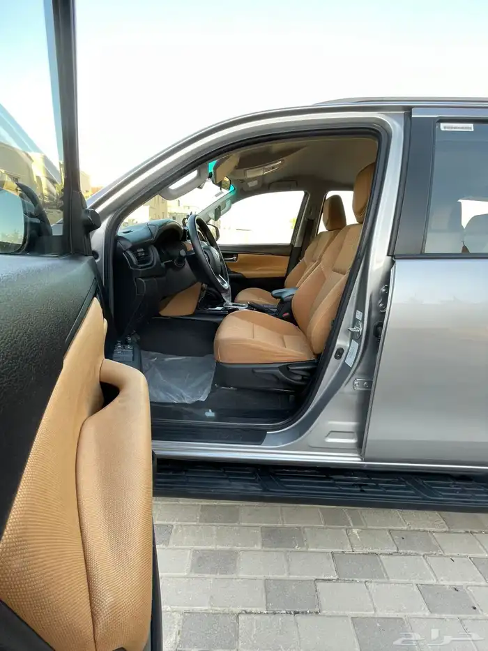 للبيع جيب فورشتتر 2022 33