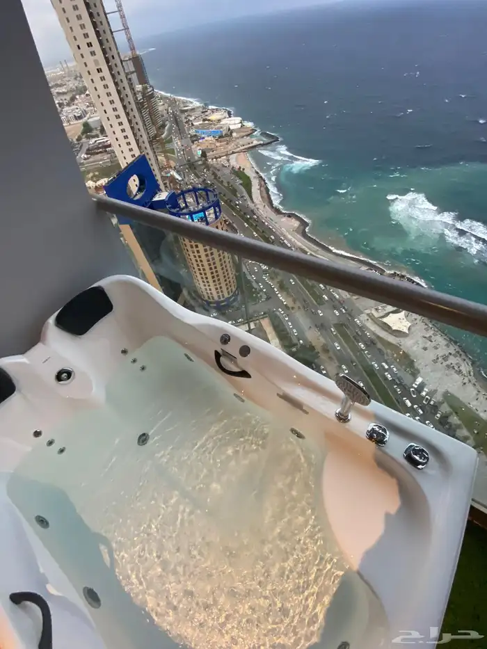 جناح فرزاتشي الفاخر برج داماك طابق 39 0