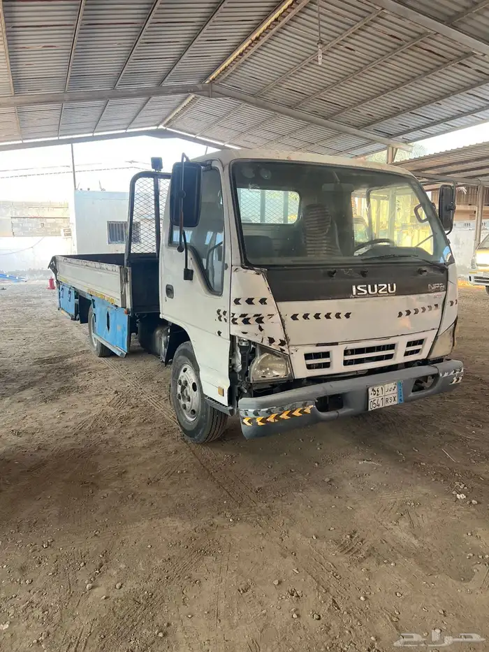 للبيع دينا ايسوزو موديل 2006 8