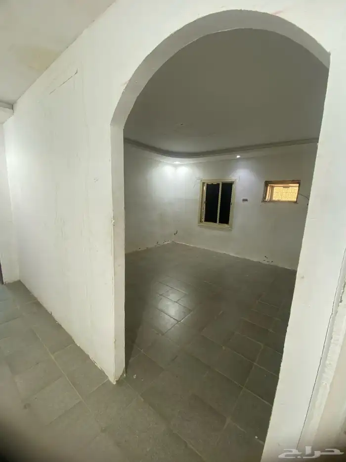 استراحه سكن مع حوش ام الحمام 1