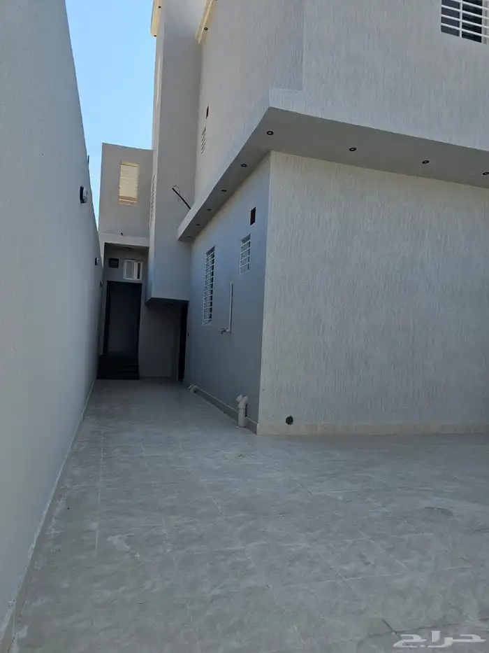 فيلا جديدة ومميزة للبيع عفراء بلقرن 2