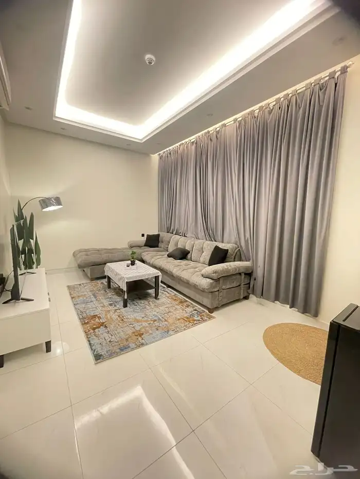 شقه للايجار الشهري حي عكاظ 12