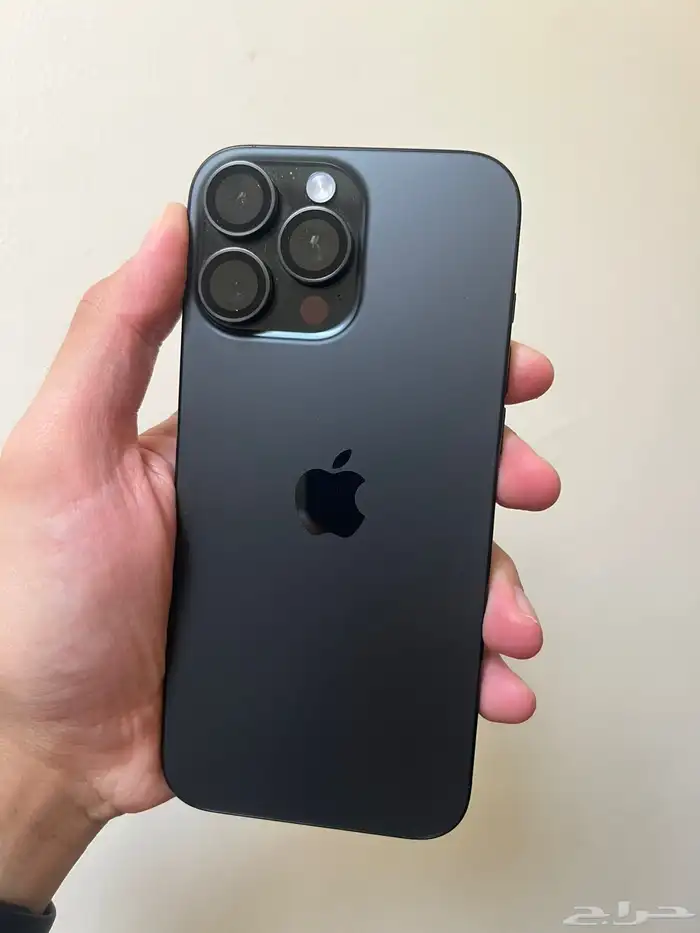 آيفون 16 برو ماكس إستعمال بسيط   iPhone 16 Pro Max Like New 1