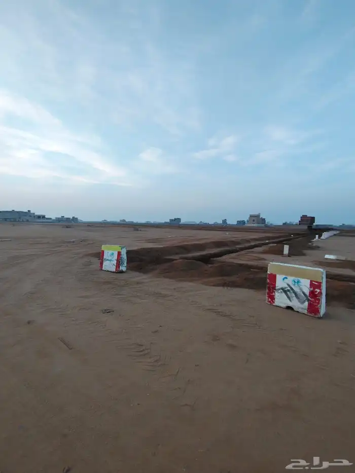 للبيع في حي النجمة شارعين 25   16 3