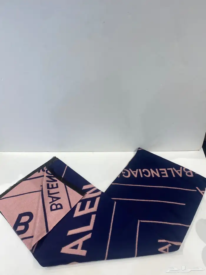 شالات الشتاء من عده البراندات العالميه متوفره الان 39