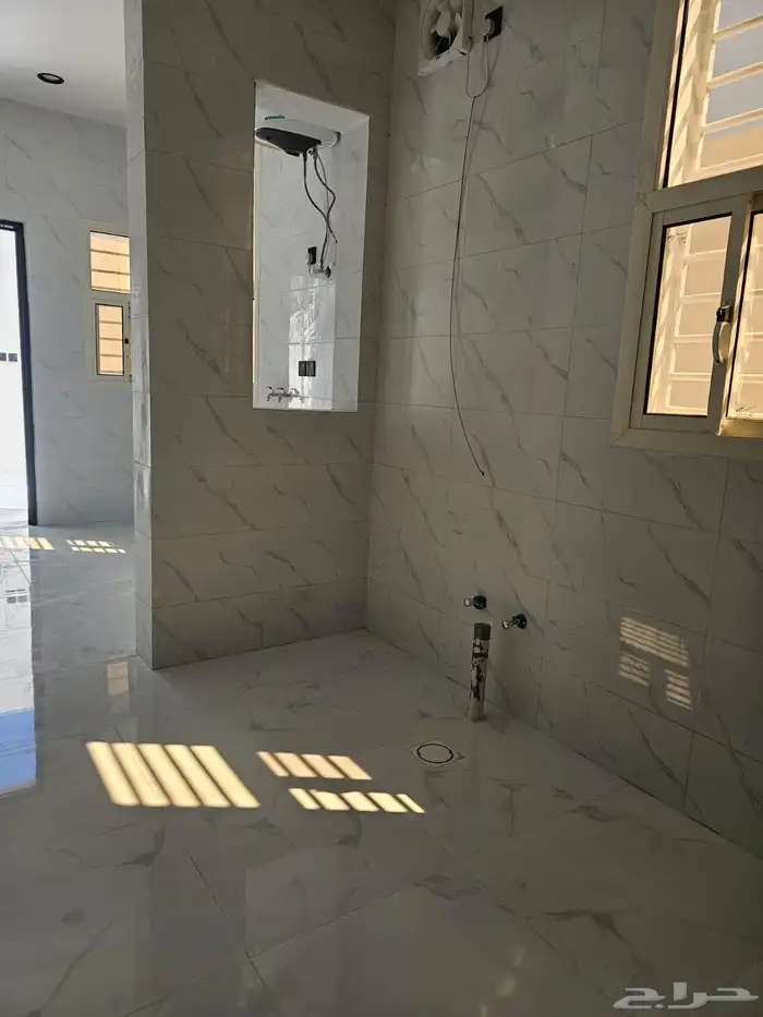 فيلا جديدة ومميزة للبيع عفراء بلقرن 4