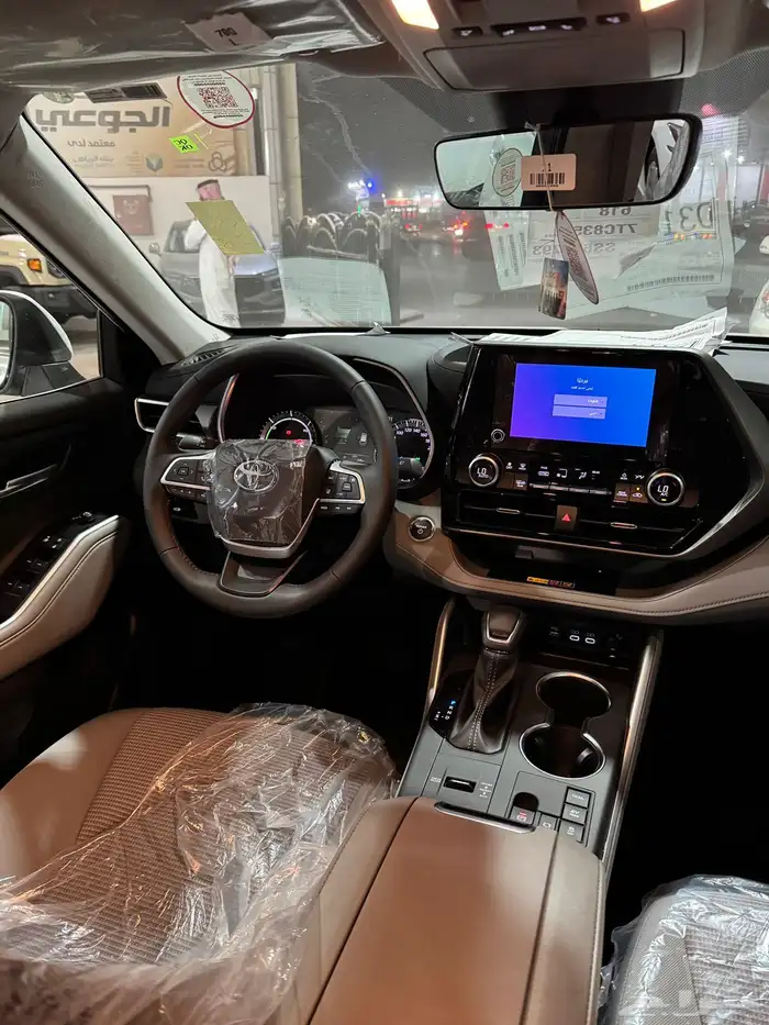 تويوتا هايلاندر GLE 12