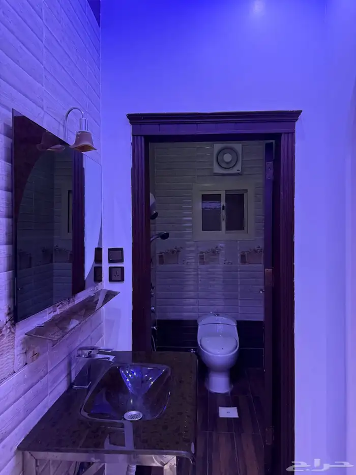 شقة لايجار خمس غرف في النزهة 3