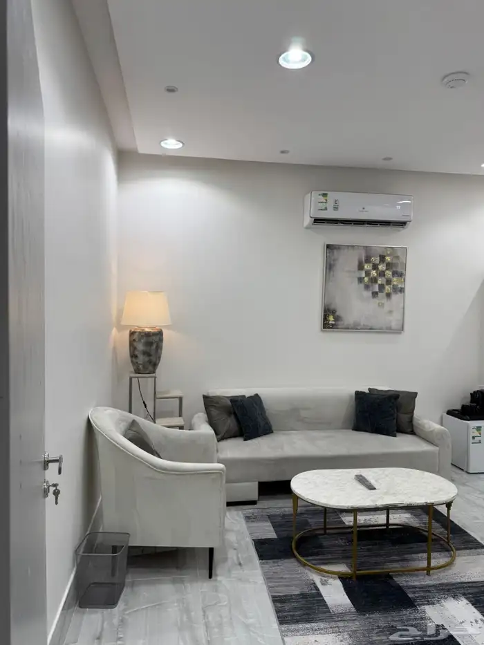 استديو للإيجار 2