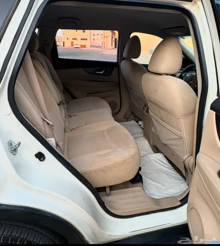 اكس تريل 2015 ابيض 6