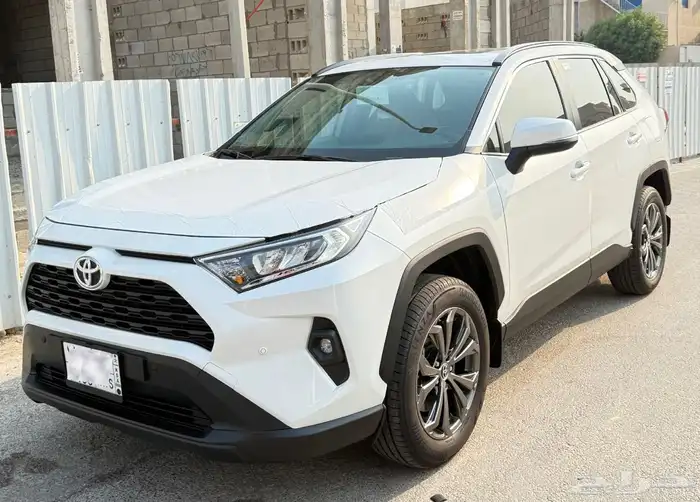 تويوتا راف فور بحالة الوكالة 2025 1