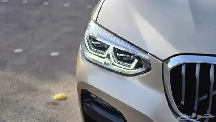 بي ام X4 2021 25