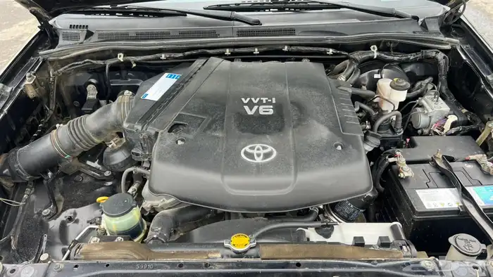 تويوتا فورتشنر 2015 فل كامل 6 سلندر قير عادي 7