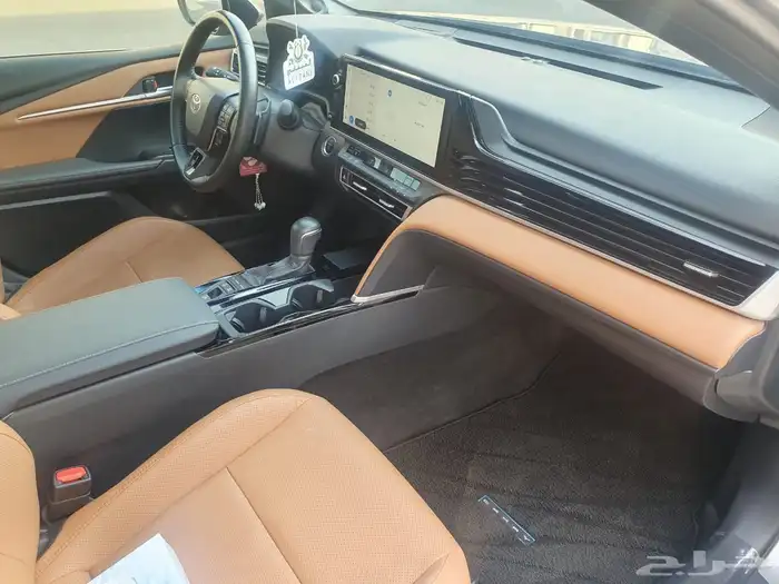 كامري لومير هايبرد موديل 2025 12