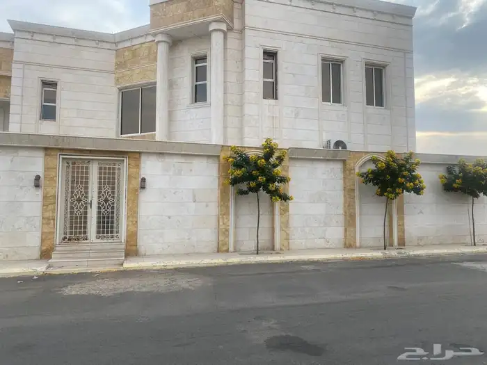 فيلا للبيع حي الزياره 0