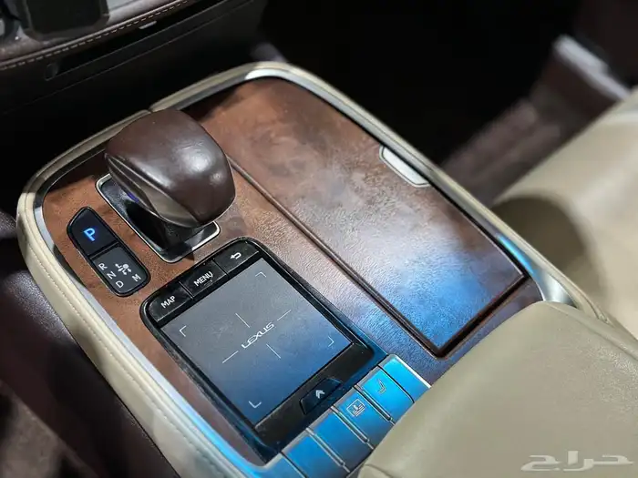 لكزس LS 350AA موديل 2018 16