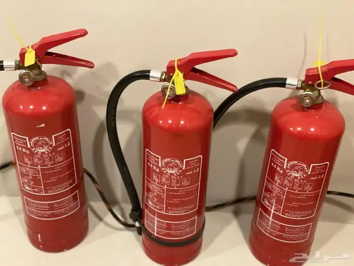 للبيع طفايات حريق   مراية كبيرة 17