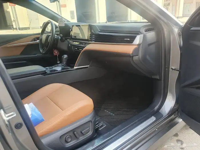 كامري لومير هايبرد موديل 2025 20